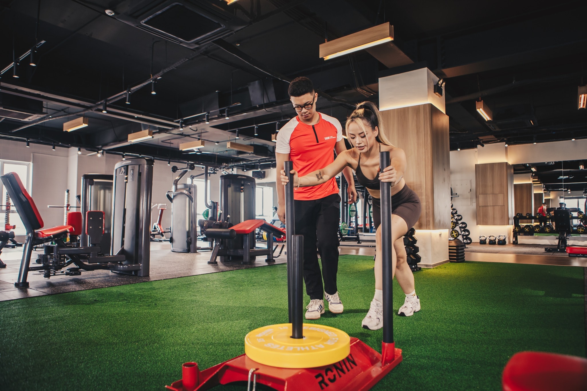 Đồng phục PT Gym Univi chuyên nghiệp.